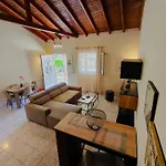 Bella Casa アパート Petrití